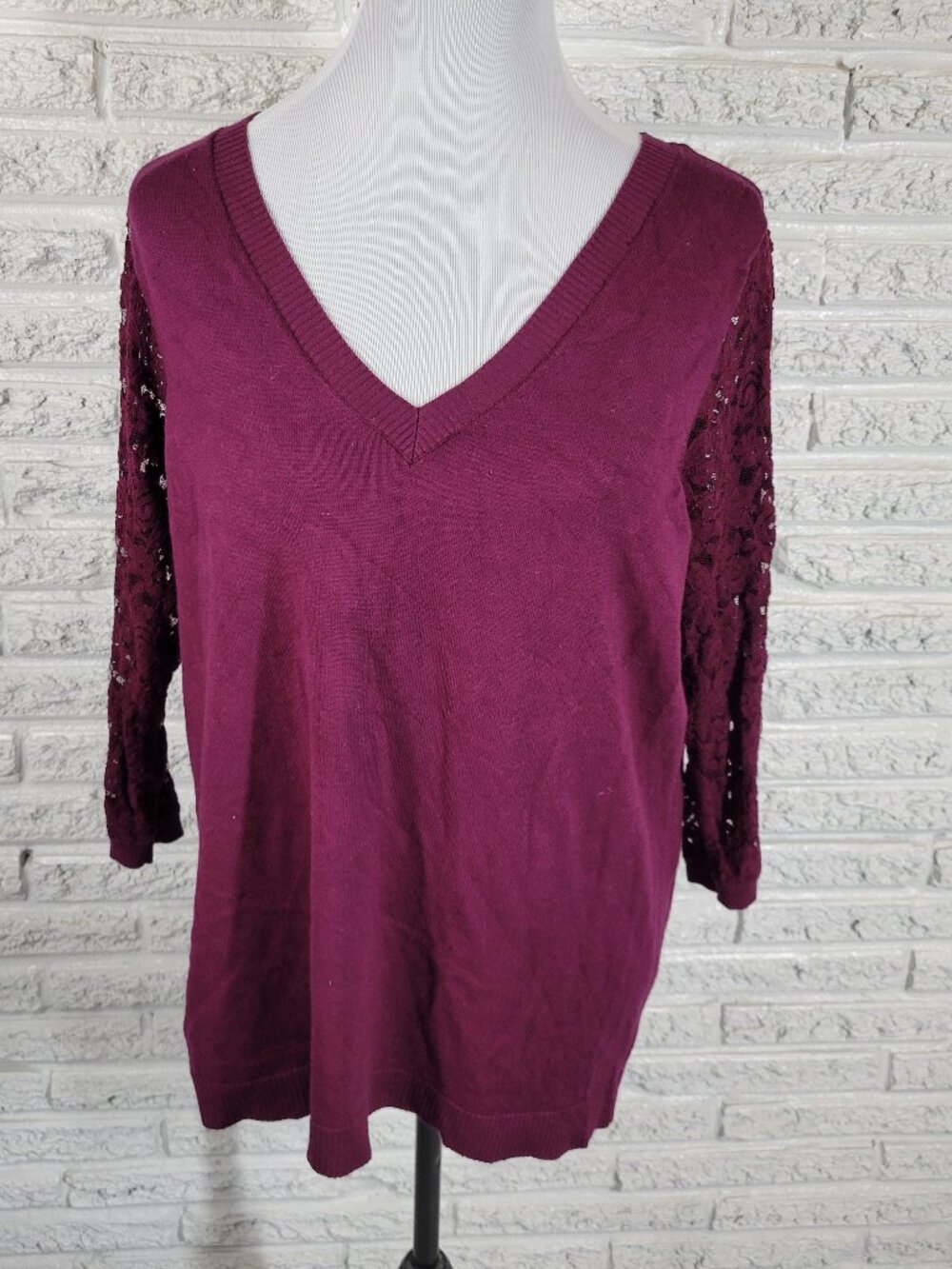 Torrid Purple V-Neck‎ Sweater 2X Plus Lace Sleeve Solid Knit Stretchy PUR49E